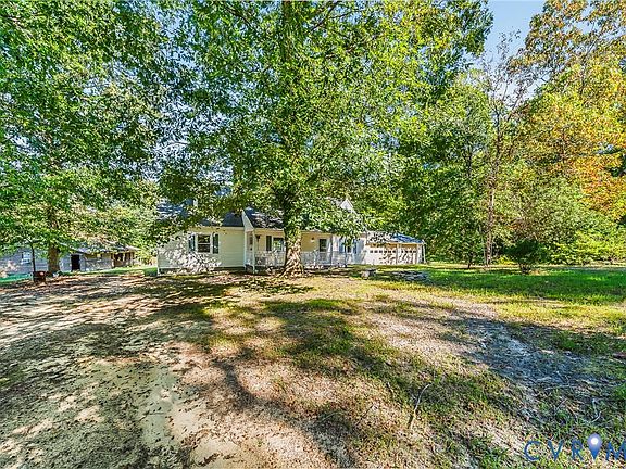 4th image of 2049 Riddle Rd