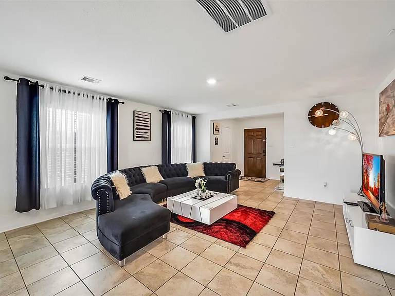 16502 Live Oak Canyon Dr — Photo 6