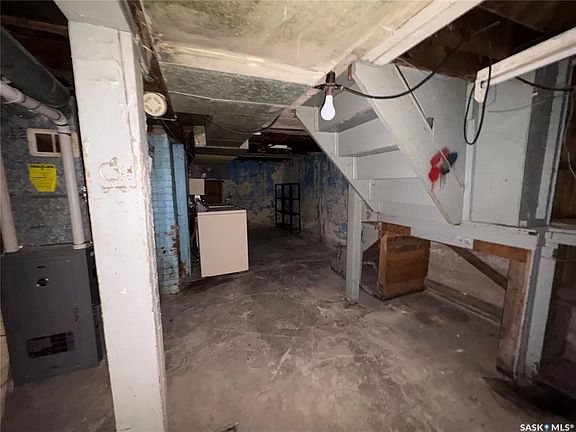 14th image of this home