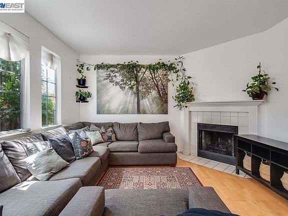 4th image of 1486 Adeline St