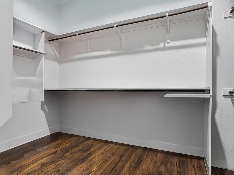 6721 Empresa Dr — Photo 32