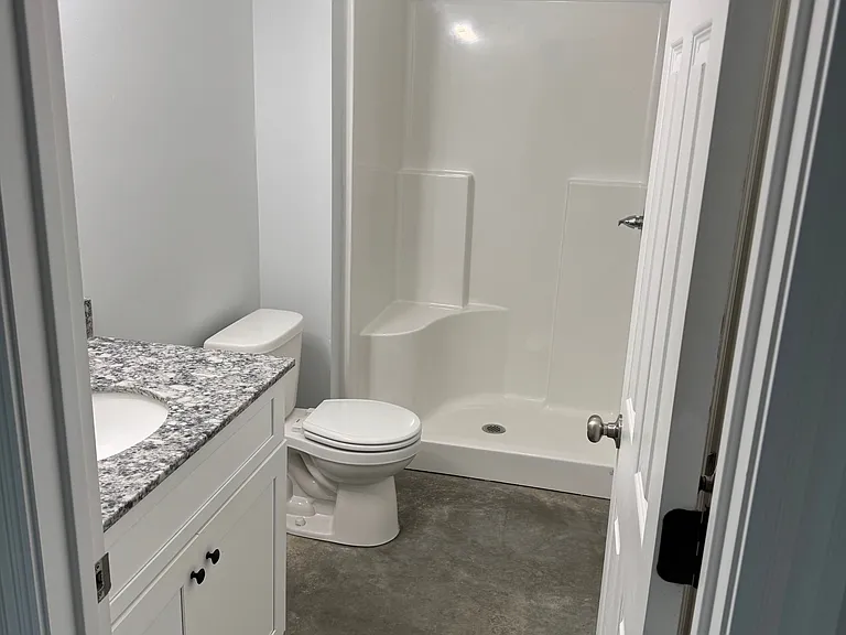 125 Village Dr — Photo 5