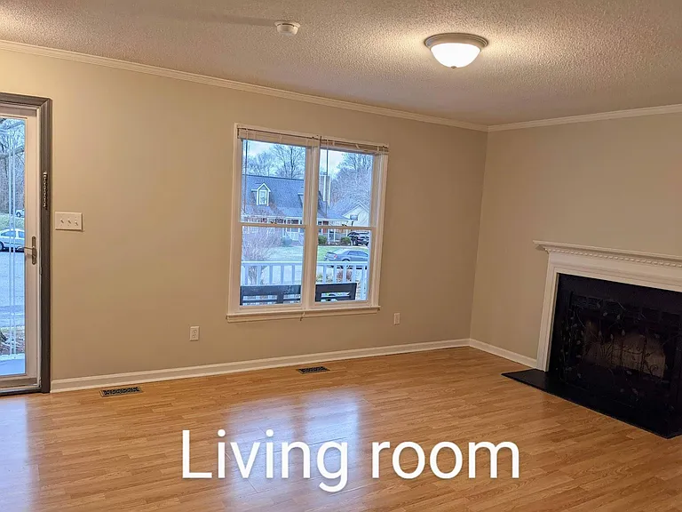 1004 Fawn Cir — Photo 16