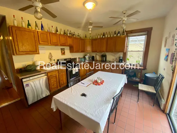 (undisclosed Address), Roxbury, MA 02120