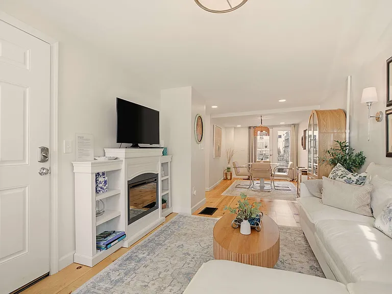 38 Pope St #1 — Photo 10