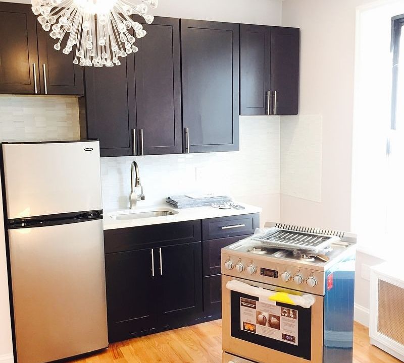 2nd image of 181 Clarkson Ave #B16