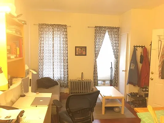 Rented by Premier Metro Realty Corp | media 12