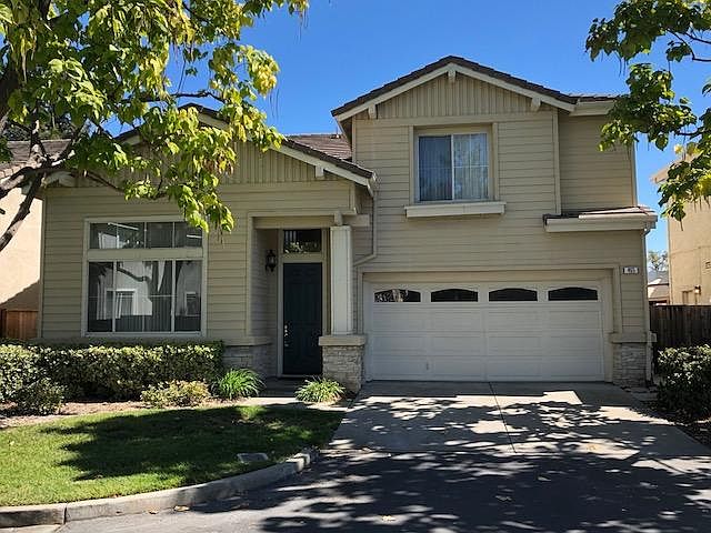 1st image of 465 Stonefield Ct
