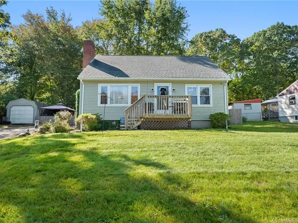 32 Fielding Terrace, Montville, CT 06382