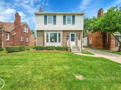1258 Hampton Rd, Grosse Pointe Woods, MI, 48236