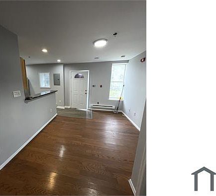 4th image of 168 E Herman St Floor 2