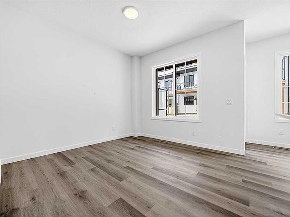 4th image of 58 E Creekside Way SW