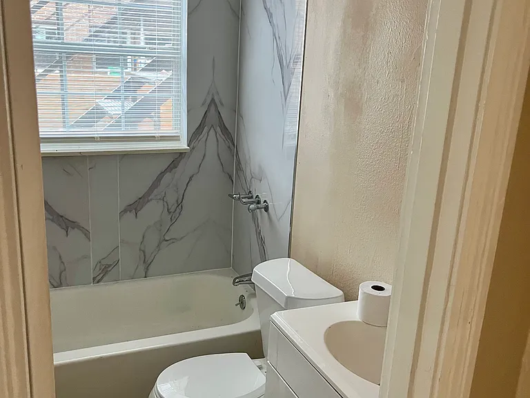 624 W Neely St #634 — Photo 5