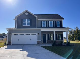 449 Nantucket Trl, Sneads Ferry, NC 28460