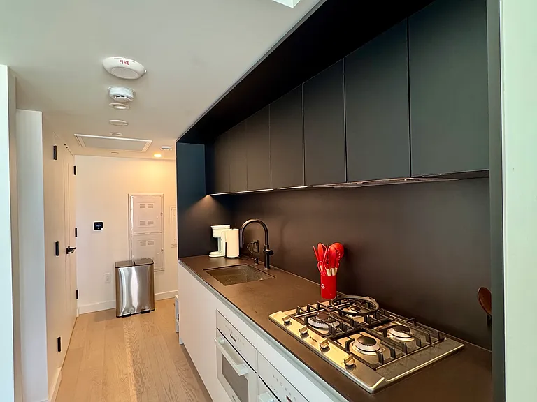 300 Virginia St #813 — Photo 26