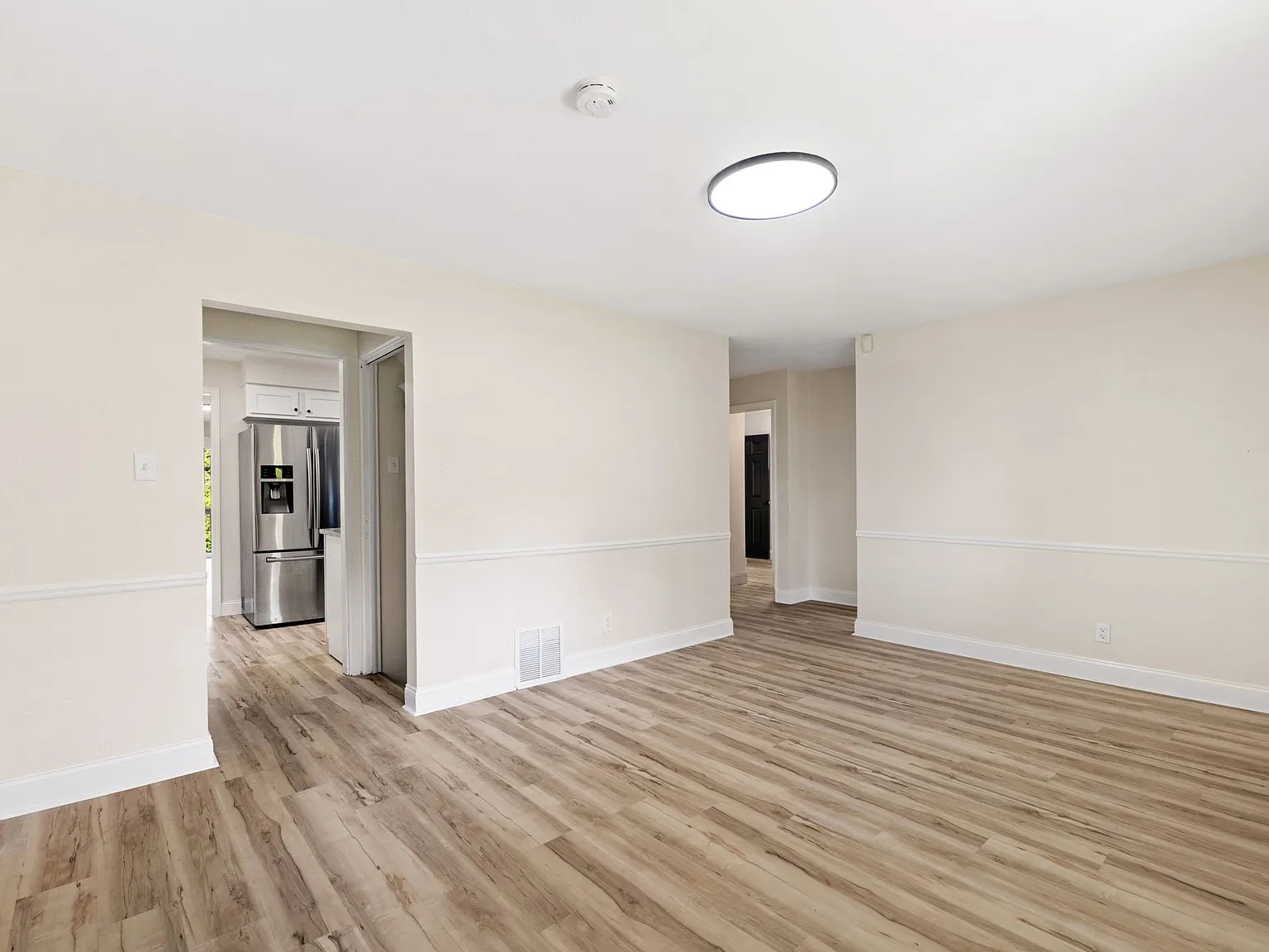 931 Rita Dr — Photo 3