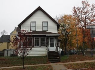 196 Essex St, Holyoke, MA 01040
