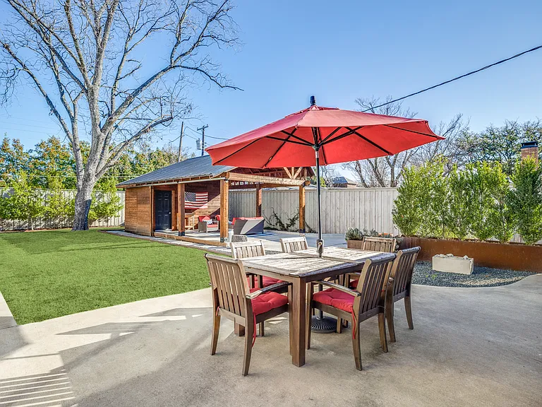 6441 Park Ln — Photo 34