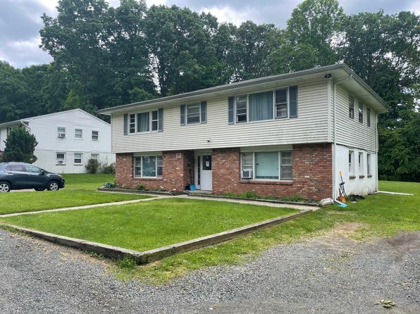 12 Little Paint Way #B, Andover, NJ 07821