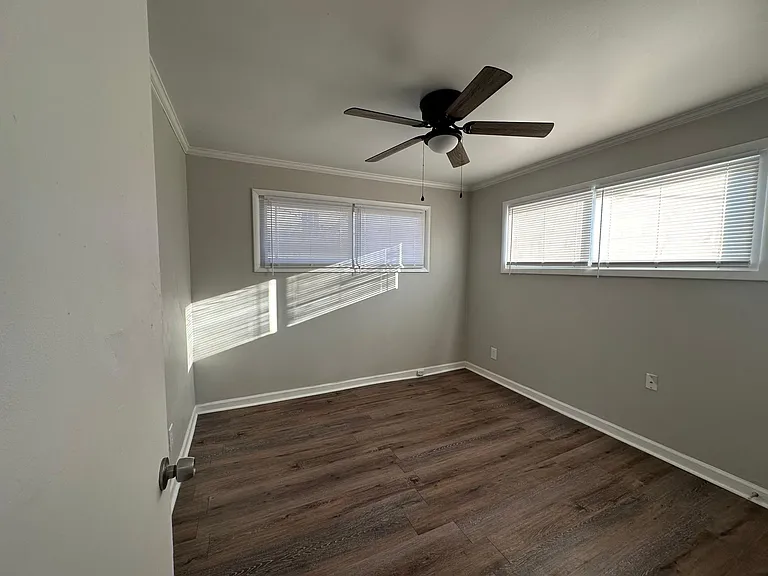 2405 Deherradora Ave #2405 — Photo 2