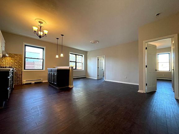 3rd image of 350 Irving Ave APT 2f