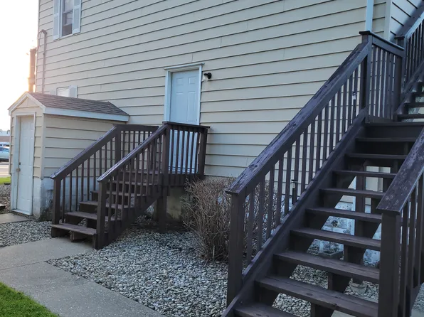 1403 N Division St Unit 1, Morris, IL 60450