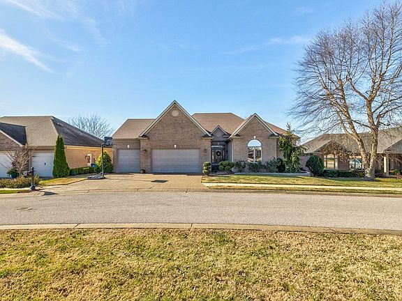 2nd image of 6669 Waterford Pl