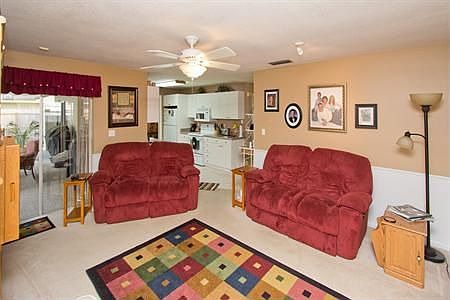 3rd image of 2233 Coventry Dr
