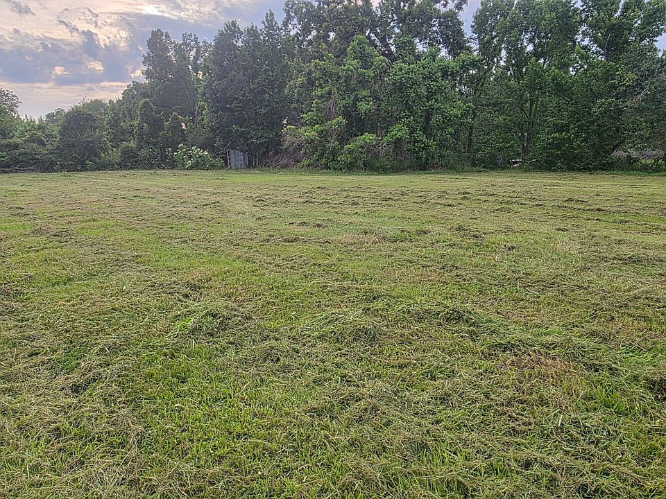 1st image of 359 Kelly Loop Rd Lot D