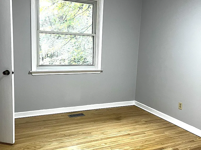 183 Wellington St E #1 — Photo 16