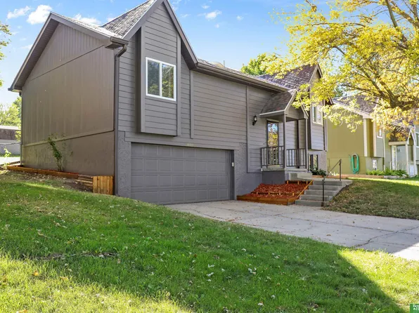 14117 Virginia St, La Vista, NE 68138