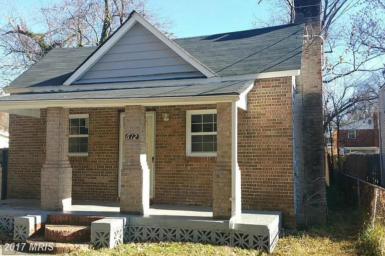 1st image of 612 Nova Ave