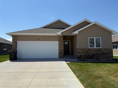 3512 HUMMINGBIRD DR, North Platte, NE, 69101