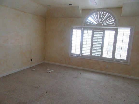 2nd image of 1743 W Farwell Ave