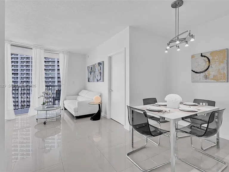 1750 N Bayshore Dr #1602 — Photo 5
