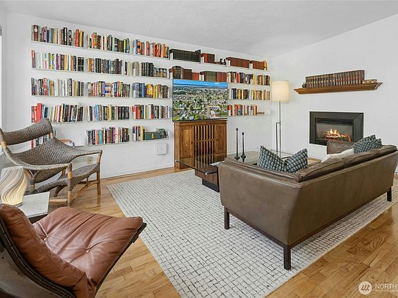 5th image of 219 SW 108th Street