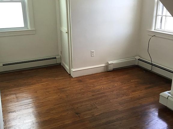 5th image of 144 Fiat Ave