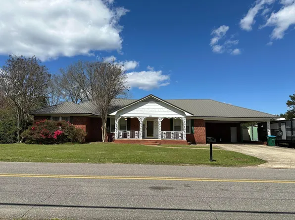 639 Brown St, Sulligent, AL 35586