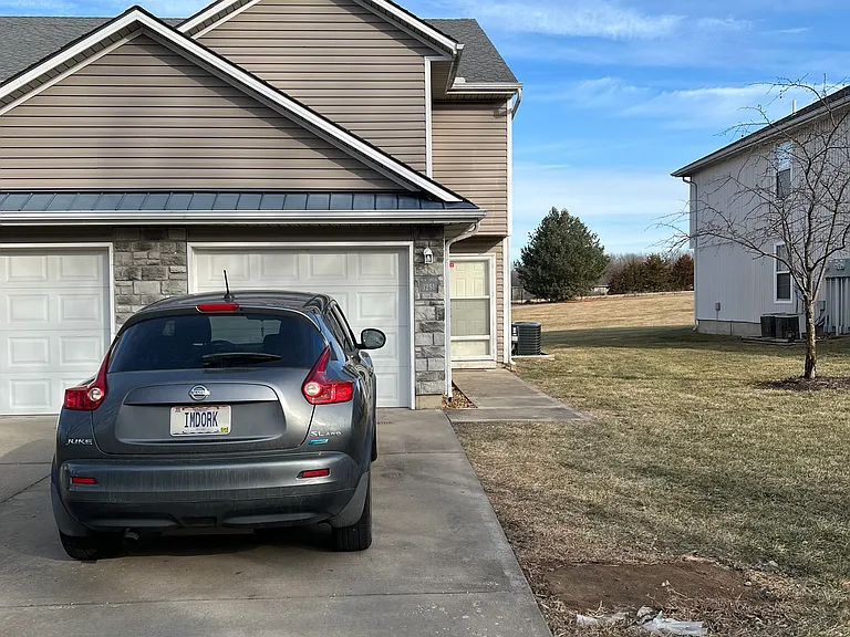 3251 SW Iron Creek Dr — Photo 1