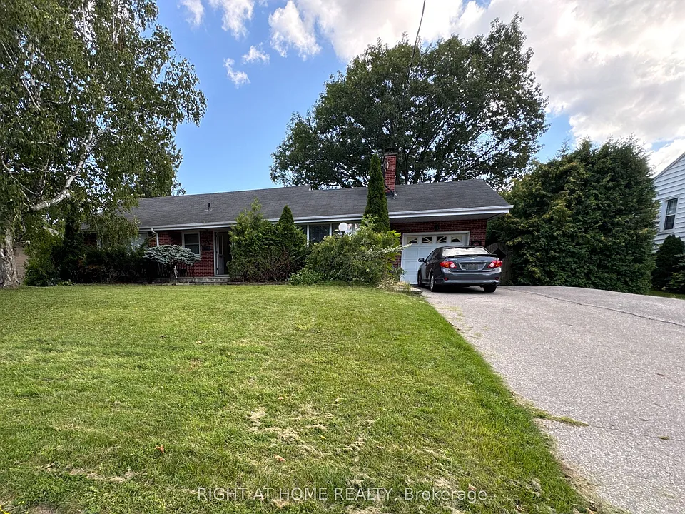 77 Churchill Ave