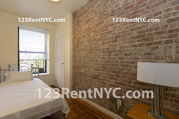 Rented by Chartwell Manhattan Realty | media 12