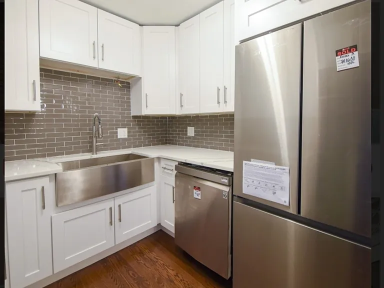4128 W Byron St #202 — Photo 5