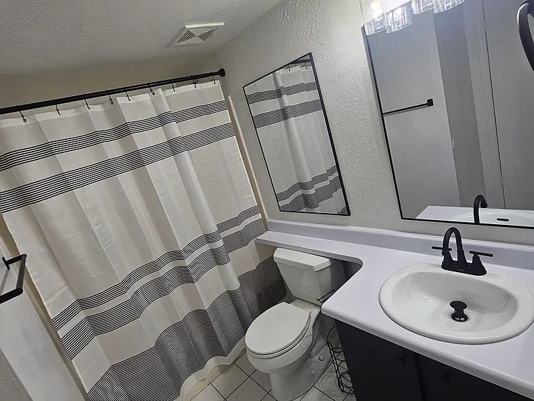 1618 N 32nd St #10 — Photo 11