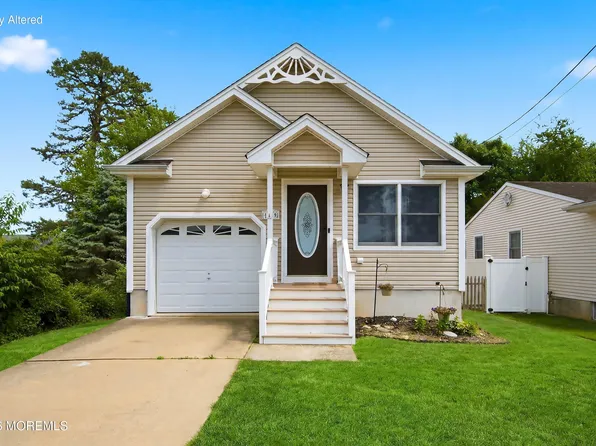 1349 Longboat Avenue, Beachwood, NJ 08722