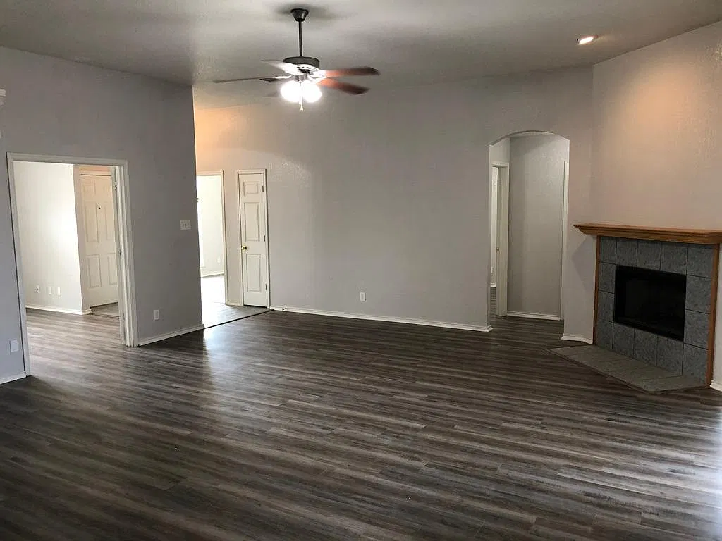 4 bed, 1895 sqft, $1,750 — Photo 4
