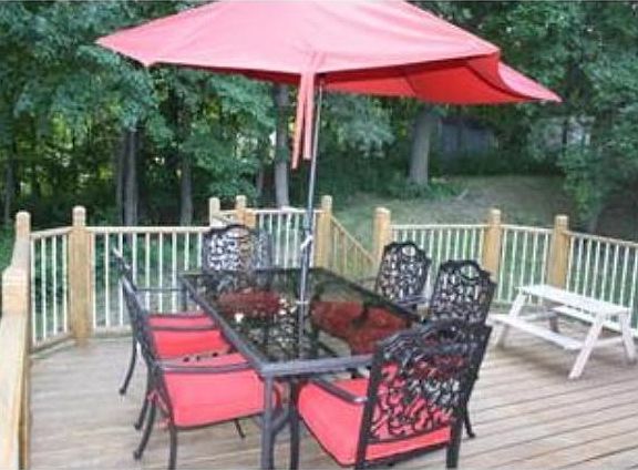 Nice big deck of the informal dining area.