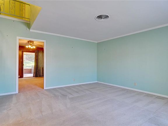 4th image of 3032 San Marcos Dr