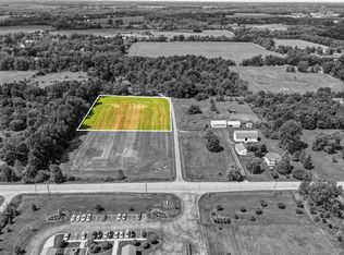 2713 N Burkhart Rd, Howell, MI 48855