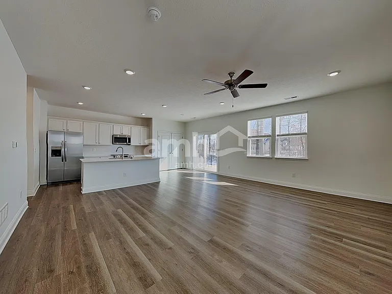 9040 Henley Ave — Photo 6