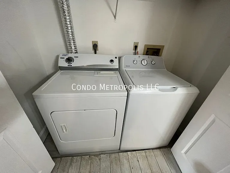 1600 Bending Brook Way #28 — Photo 17